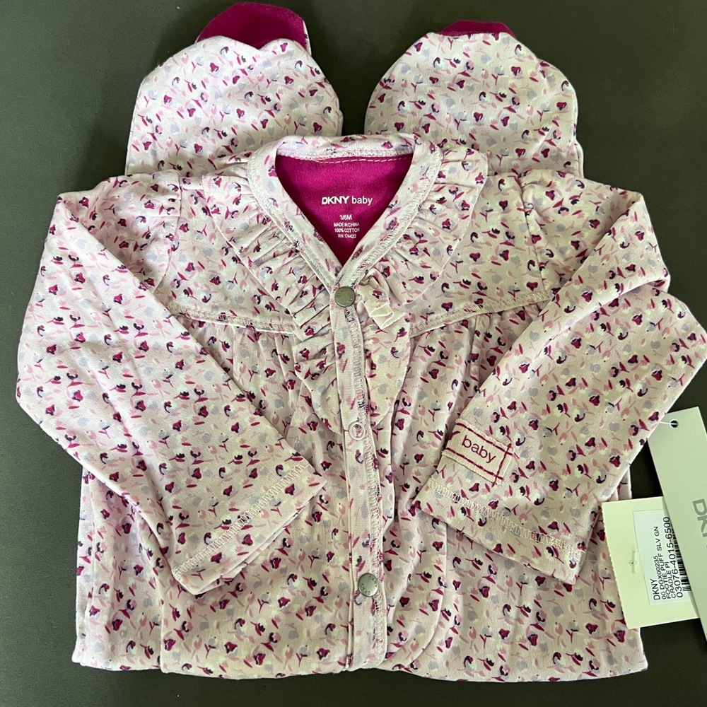 NWT DKNY Baby Pink Patterned 3-6 Months Pajamas Footie One Piece